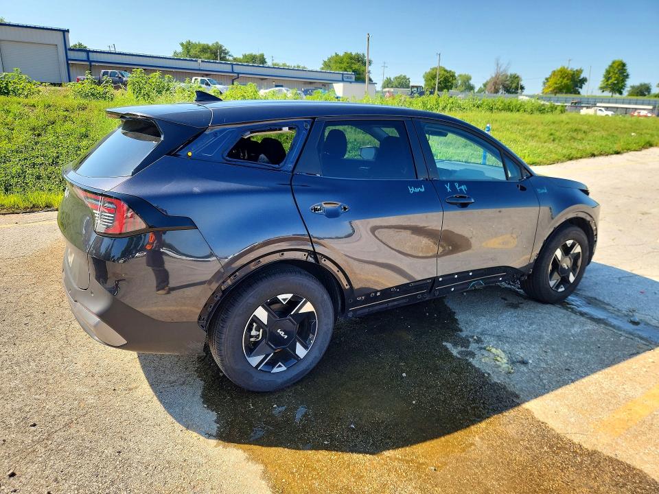 2026 Kia Sportage VIN 5XYK23DF9TG391702 COPART salvage auction — SIDE, Fl - Certificate Of Title, sold $6,000 on 2026-07-22 (photo 3)