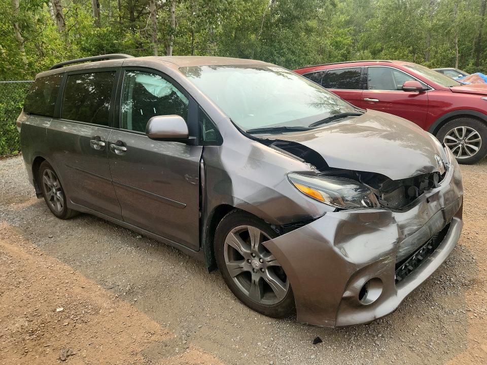 2017 Toyota Sienna VIN 5TDXZ3DC9HS890243 COPART salvage auction — FRONT END, On - Permit Salvage, sold $375 on 2026-07-30 (photo 4)