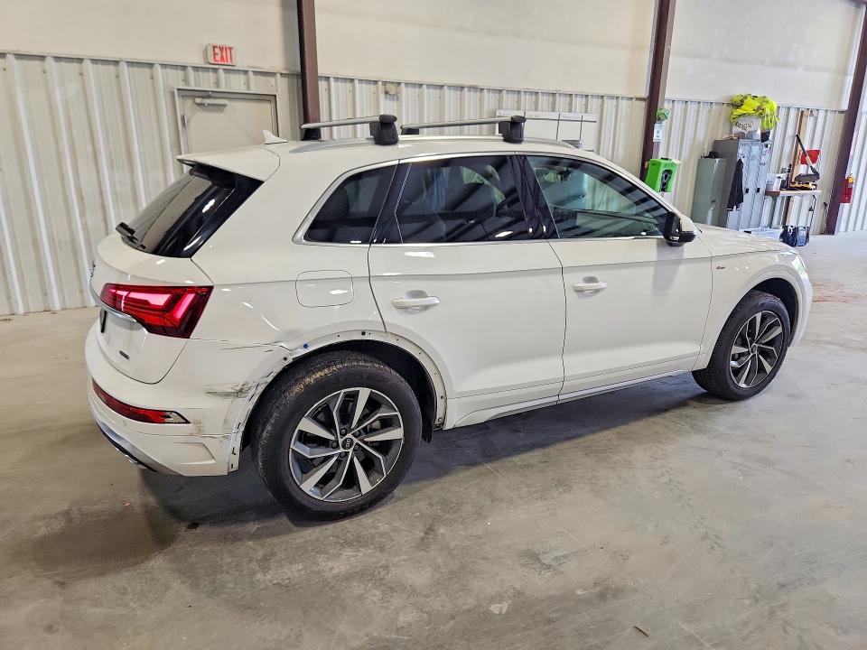 2024 Audi Q5 VIN WA1EAAFY2R2083559 COPART salvage auction — REAR END, TX - CERTIFICATE OF TITLE, sold $17,600 on 2026-07-20 (photo 3)
