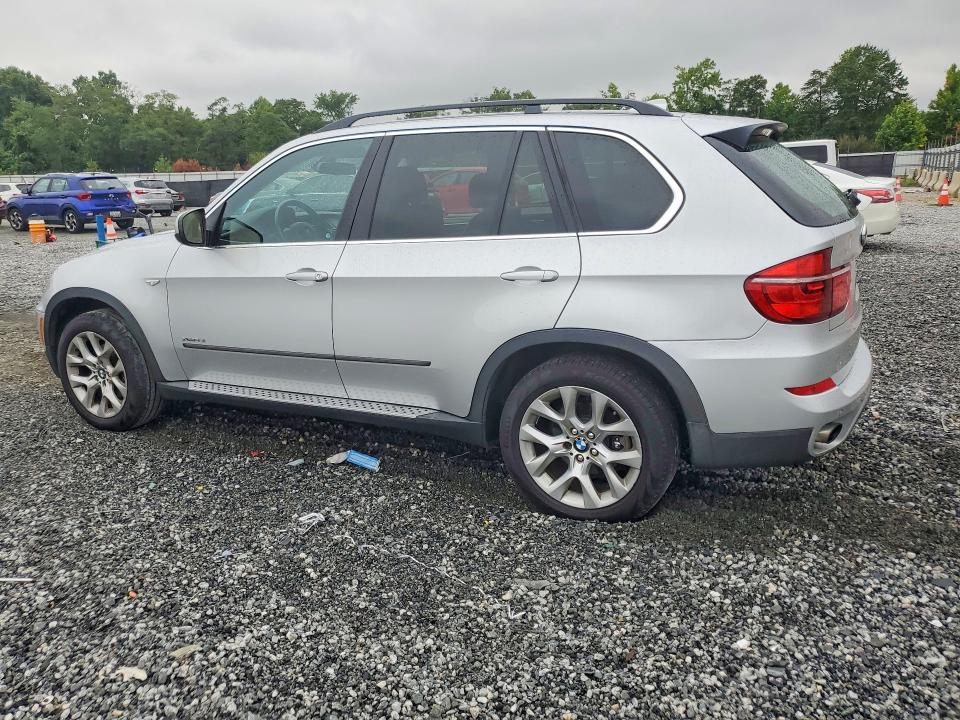 2013 BMW X5 VIN 5UXZV4C5XD0B06938 COPART salvage auction — MINOR DENT/SCRATCHES, Sc - Certificate Of Title, sold $1,200 on 2026-07-27 (photo 2)