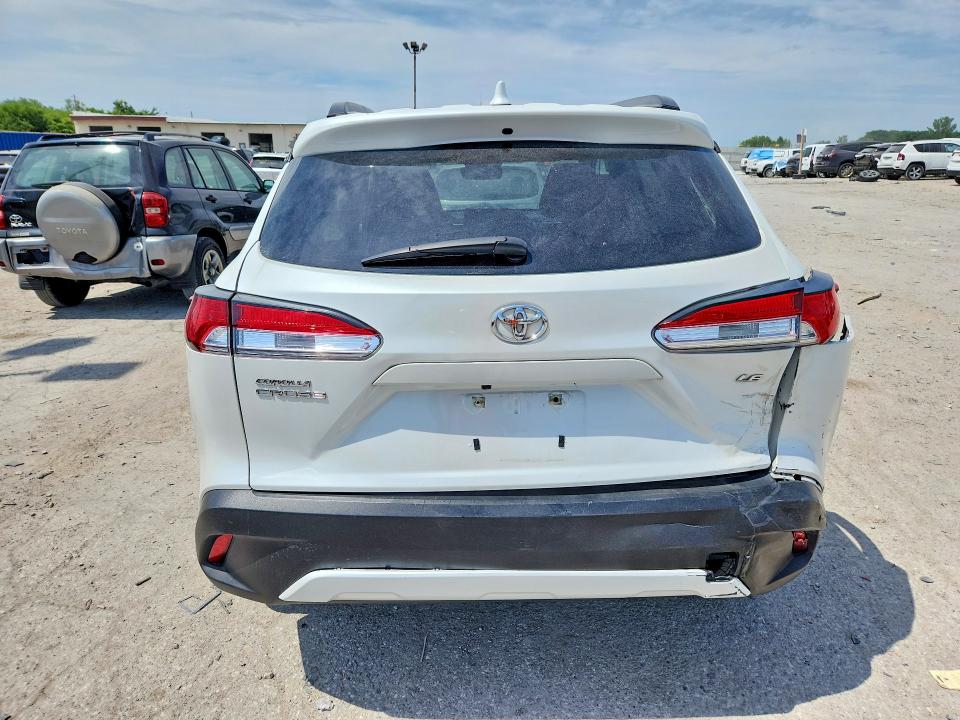 2024 Toyota Corolla cross VIN 7MUCAAAG6RV098916 COPART salvage auction — MINOR DENT/SCRATCHES, Fl - Certificate Of Title (P), sold $13,200 on 2026-07-22 (photo 6)