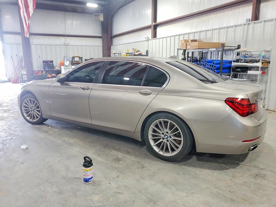 2015 BMW 7 series VIN WBAYE8C53FD780939 COPART salvage auction — MECHANICAL, Sc - Certificate Of Title, sold $2,000 on 2026-08-04 (photo 2)