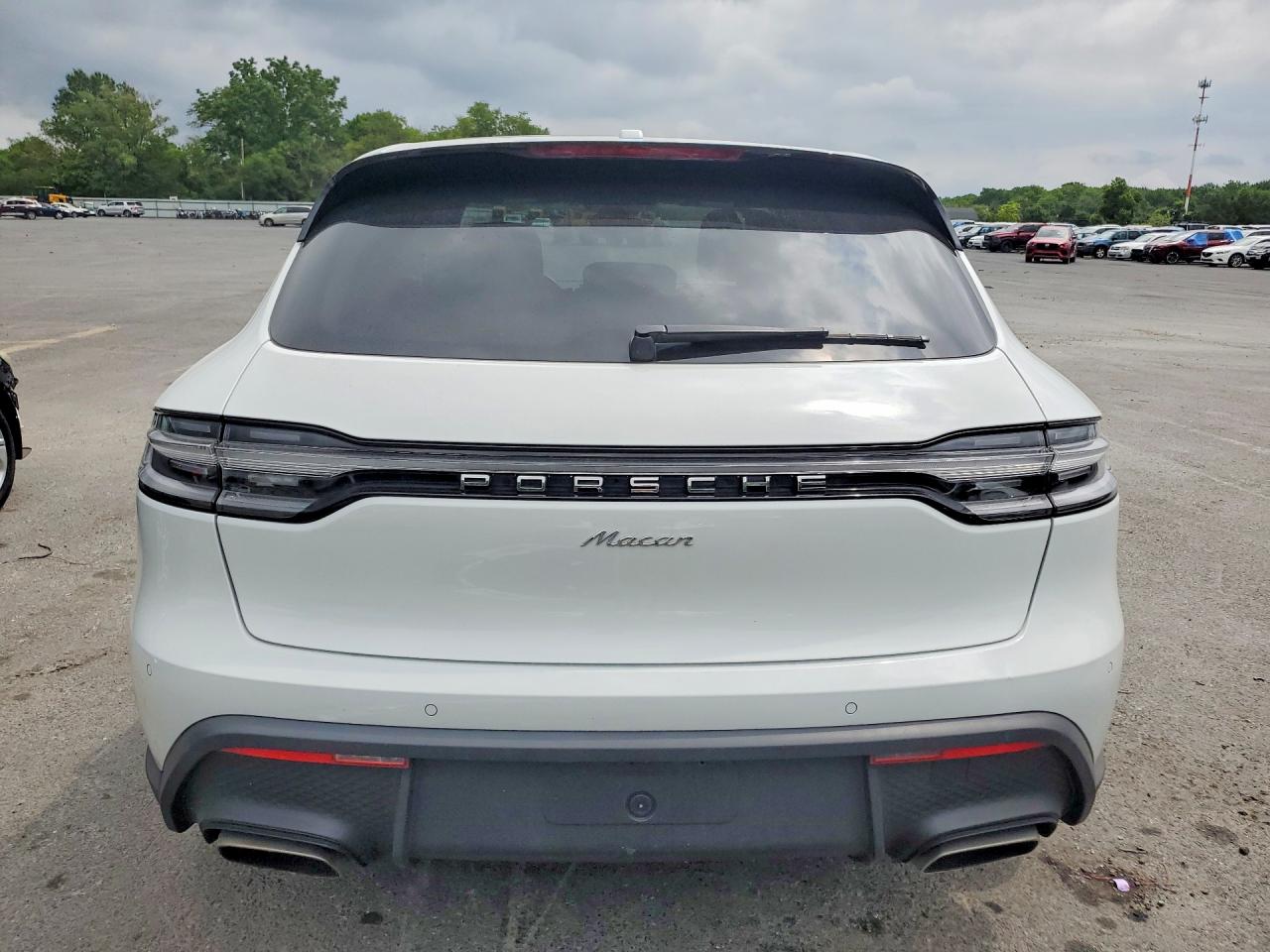 2023 Porsche Macan VIN WP1AA2A58PLB13032 COPART salvage auction — Water/Flood, NJ - CERT OF TITLE-SALVAGE FLOOD, sold $23,800 on 2026-08-13 (photo 6)