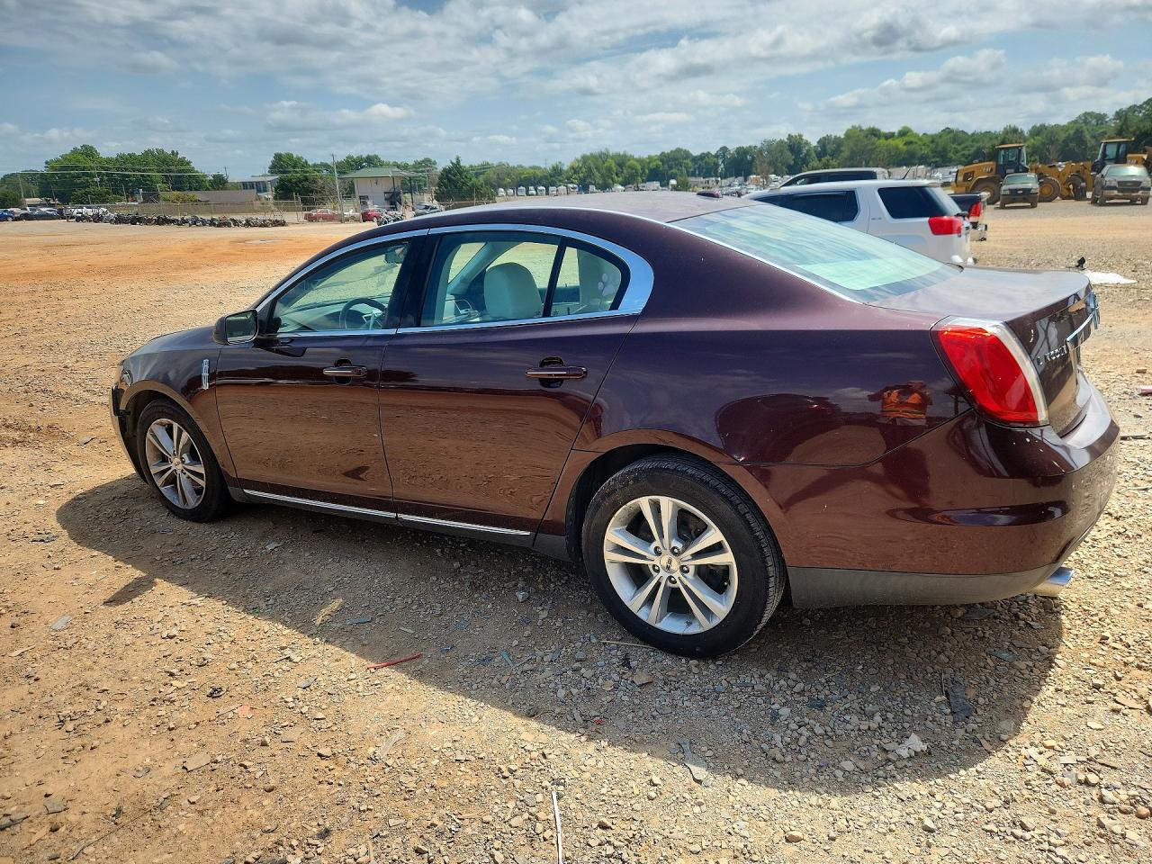 2009 Lincoln Mks VIN 1LNHM93R69G605100 COPART salvage auction — Front End, AL - CERTIFICATE OF TITLE, sold $475 on 2026-08-26 (photo 2)