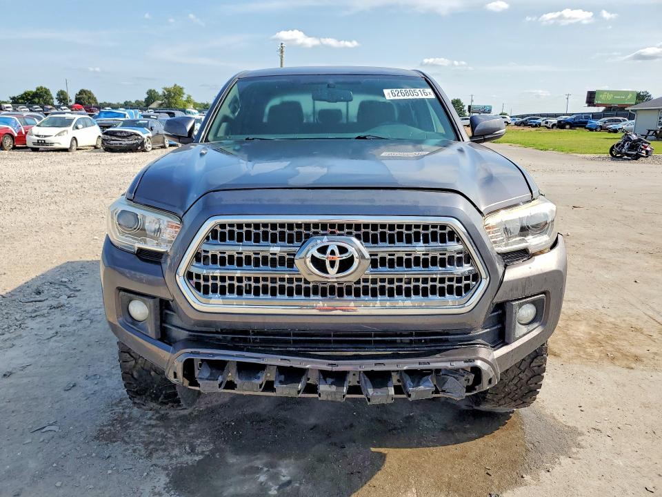 2017 Toyota Tacoma VIN 5TFCZ5AN9HX103527 COPART salvage auction — WATER/FLOOD, Mo - Salvage Certificate Of Title (P), sold $11,100 on 2026-08-24 (photo 5)