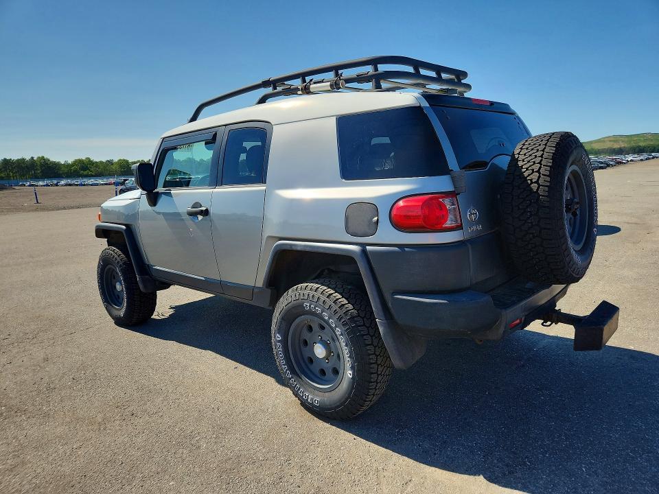2009 Toyota Fj cruiser VIN JTEBU11FX9K069474 COPART salvage auction — FRONT END, NY - MV-907A SALVAGE CERTIFICATE, sold $3,250 on 2026-07-27 (photo 2)