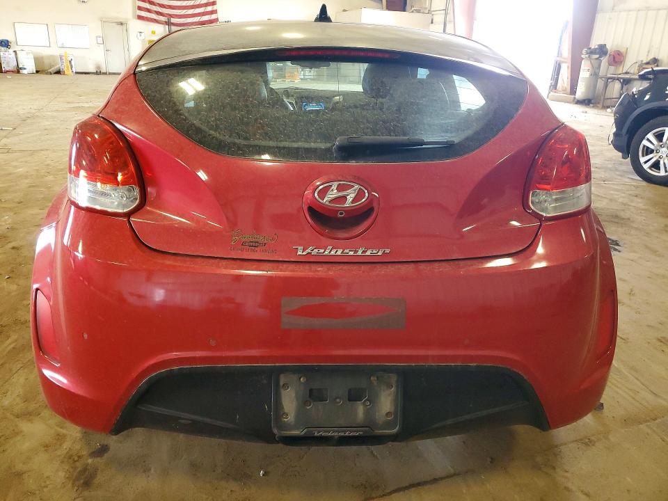 2013 Hyundai Veloster VIN KMHTC6AD7DU179463 COPART salvage auction — MINOR DENT/SCRATCHES, Mi - Dealer Only Clean Title, sold $625 on 2026-07-31 (photo 6)