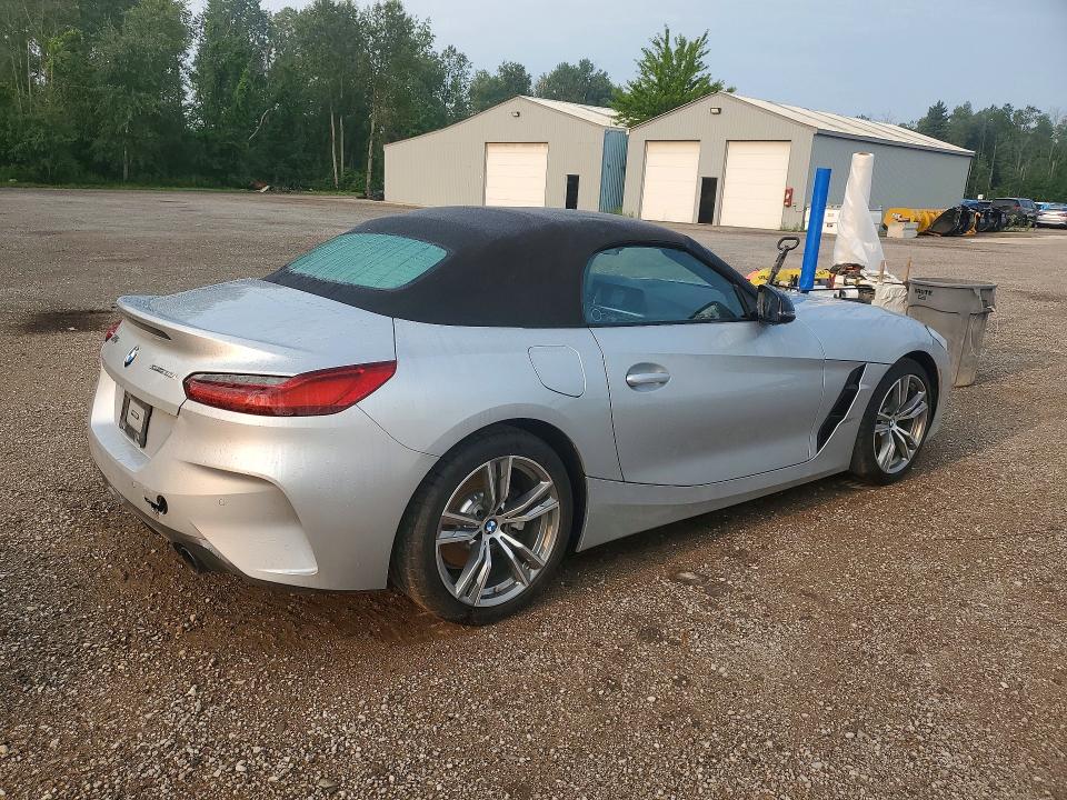 2019 BMW Z4 VIN WBAHF3C5XKWW52664 COPART salvage auction — REAR END, On - Permit No Brand - Unfit, sold $29,750 on 2026-08-11 (photo 3)