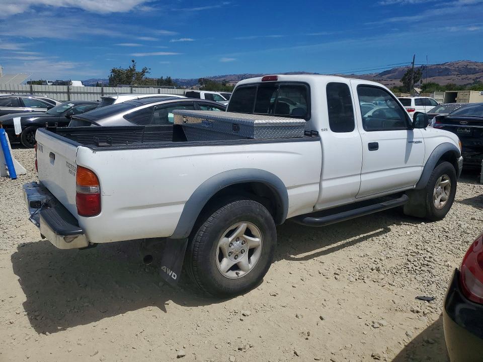 2001 Toyota Tacoma VIN 5TEWN72N31Z810060 COPART salvage auction — NORMAL WEAR, Ca - Dis/Dlr/Exp Only Clean Title, sold $575 on 2026-07-30 (photo 3)