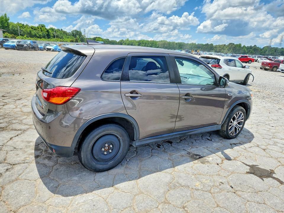 2017 Mitsubishi Outlander VIN JA4AR3AW5HZ048643 COPART salvage auction — NORMAL WEAR, Tn - Certificate Of Title, sold $3,200 on 2026-07-30 (photo 3)