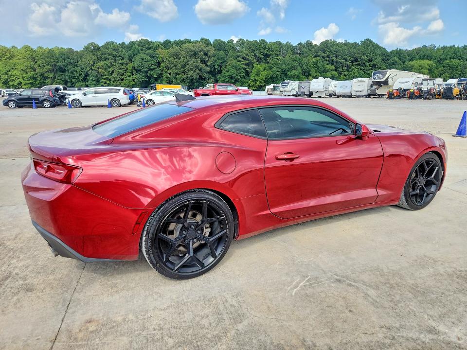 2018 Chevrolet Camaro VIN 1G1FB1RS8J0136806 COPART salvage auction — MINOR DENT/SCRATCHES, Al - Dealer Only Clean Title, sold $975 on 2026-07-24 (photo 3)
