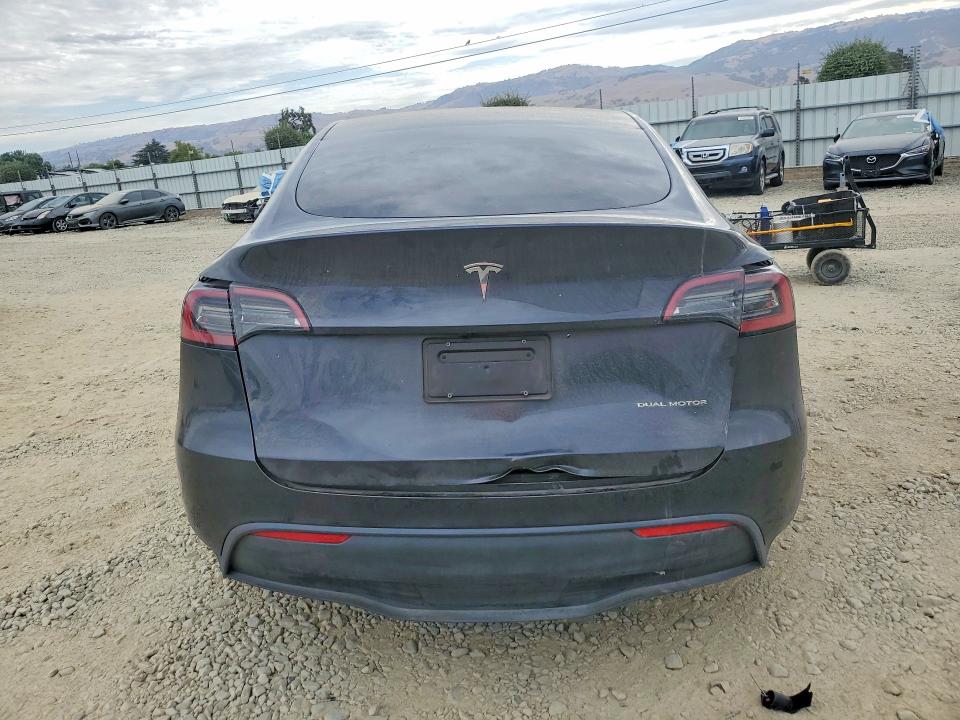 2024 Tesla Model y VIN 7SAYGDEE0RF158429 COPART salvage auction — FRONT END, Ca - Salvage Certificate, sold $7,700 on 2026-07-28 (photo 6)