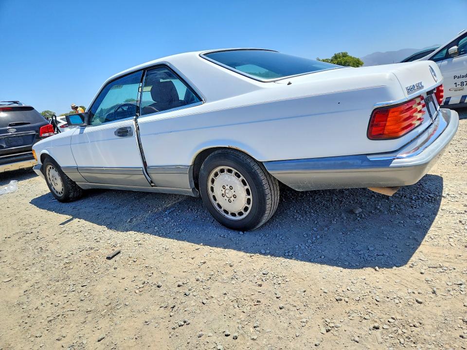 1986 Mercedes-benz 560 VIN WDBCA45D3GA248193 COPART salvage auction — MINOR DENT/SCRATCHES, CA - DIS/DLR/EXP ONLY CLEAN TITLE (P), sold $14,400 on 2026-07-17 (photo 2)