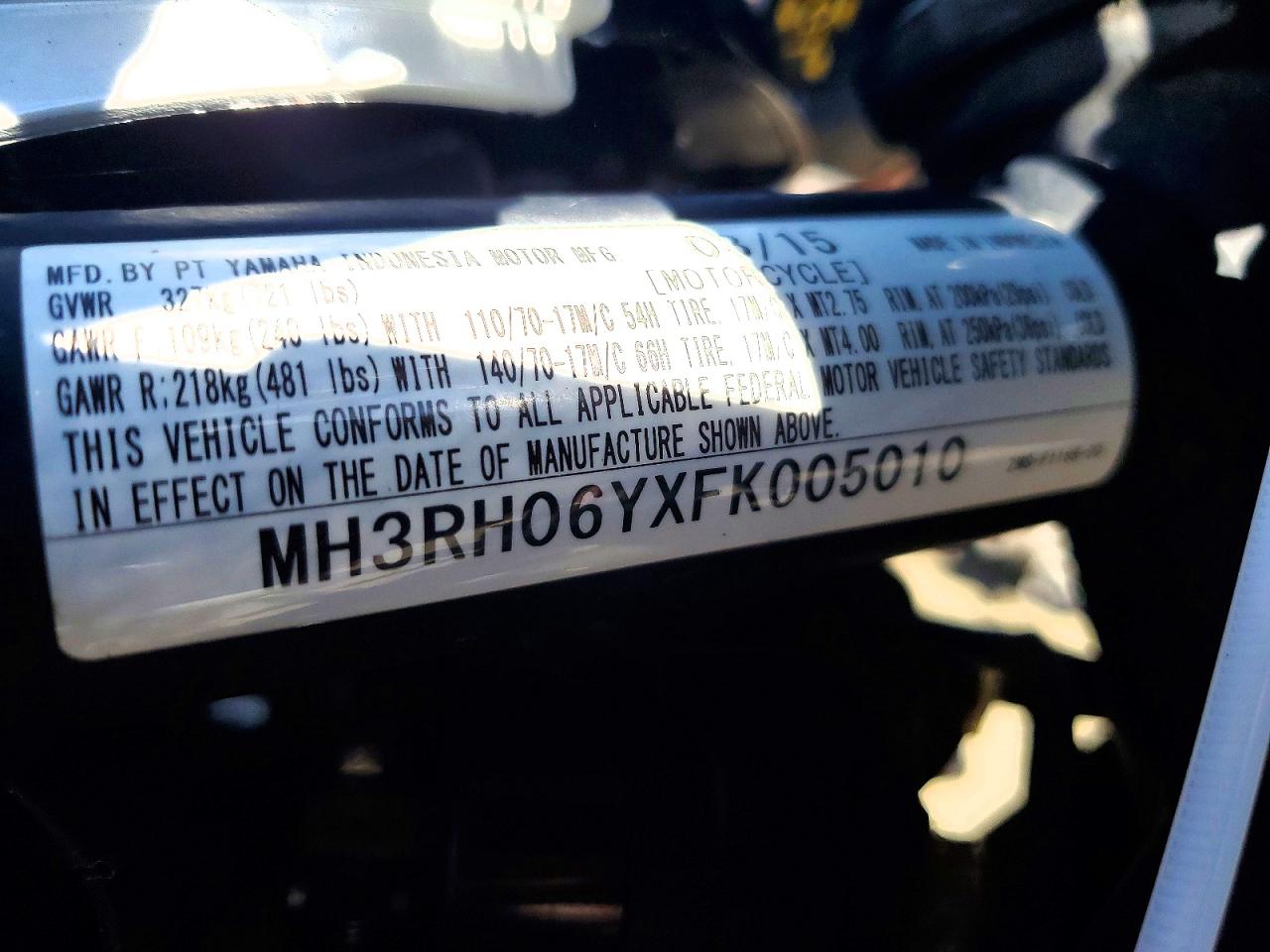 2015 Yamaha yzf VIN MH3RH06YXFK005010 COPART salvage auction — Minor Dent/Scratches, Aq - Salvage Title, sold $275 on 2026-09-25 (photo 9)
