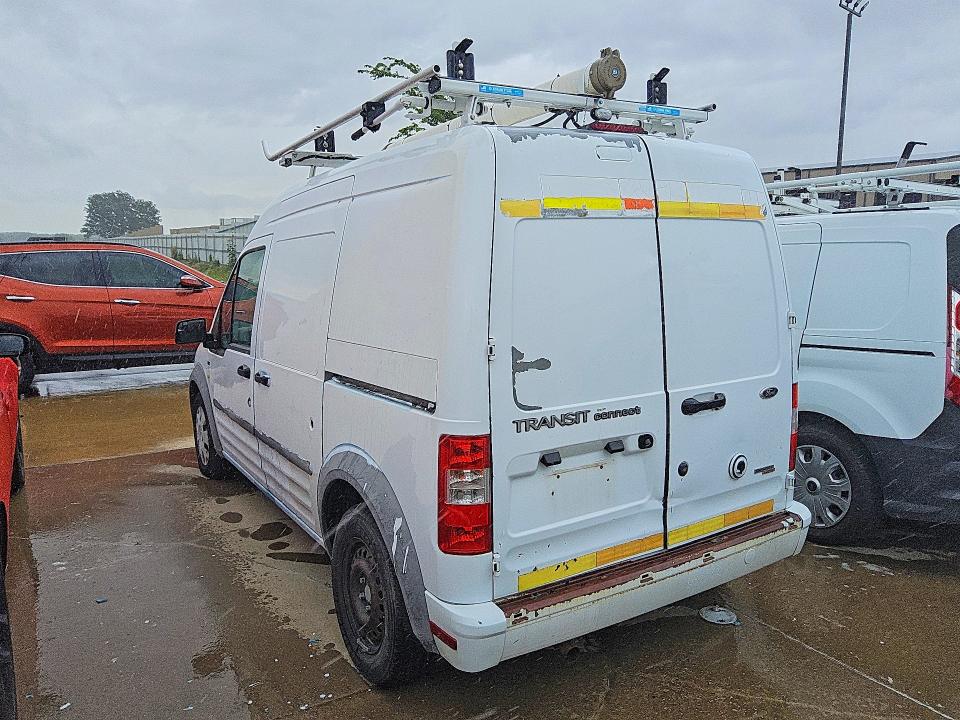 2013 Ford Transit connect VIN NM0LS7BN1DT135398 COPART salvage auction — MINOR DENT/SCRATCHES, TX - CERTIFICATE OF TITLE, sold $225 on 2026-07-30 (photo 2)