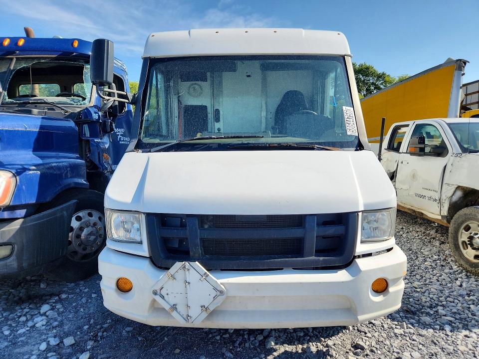2013 Isuzu Npr VIN JALB4T175D7W01572 COPART salvage auction — REAR END, GA - CERTIFICATE OF TITLE, sold $325 on 2026-07-28 (photo 5)