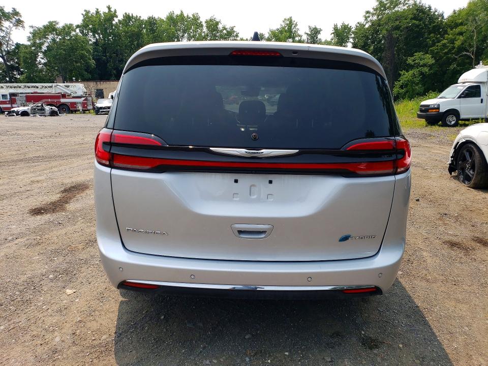 2024 Chrysler Pacifica VIN 2C4RC1S76RR141544 COPART salvage auction — WATER/FLOOD, Nj - Cert Of Title-Salvage Flood, sold $3,350 on 2026-09-03 (photo 6)