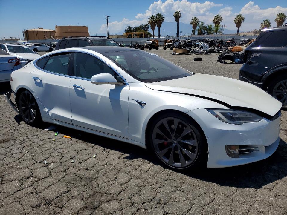 2019 Tesla Model s VIN 5YJSA1E41KF339829 COPART salvage auction — REAR END, Ca - Salvage Certificate, sold $9,100 on 2026-08-31 (photo 4)