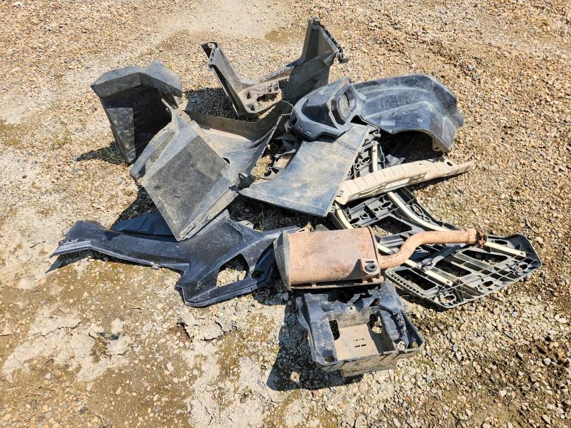 2012 Can-am Outlander VIN 3JBLKLP15CJ000007 COPART salvage auction — STRIPPED, AB - BOS - ACTIVE, sold $1,000 on 2026-07-23 (photo 9)