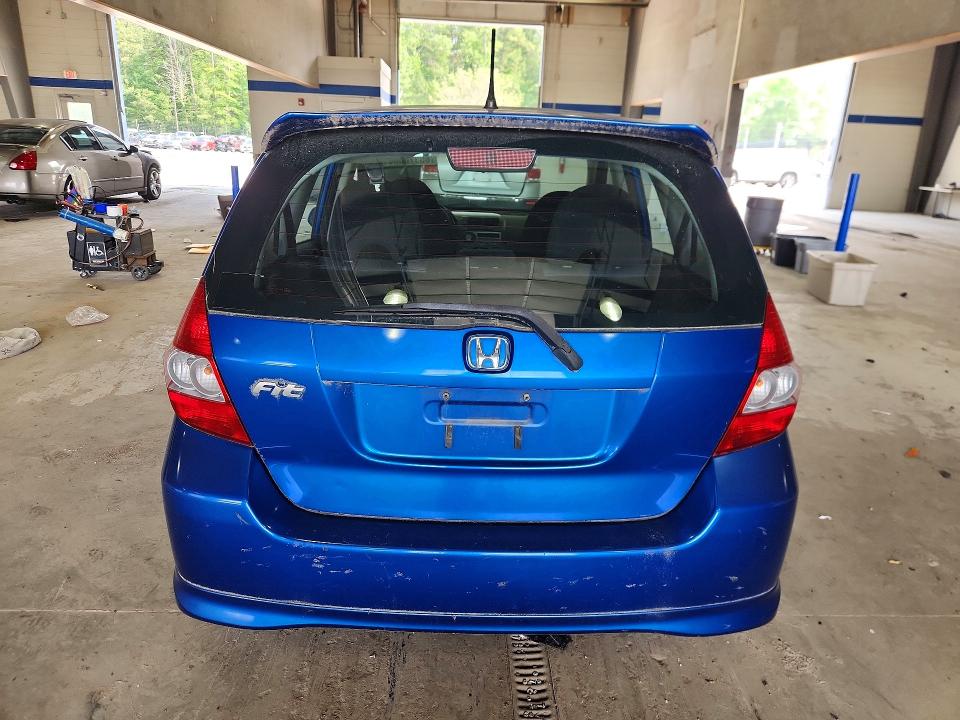 2007 Honda Fit VIN JHMGD38697S036814 COPART salvage auction — SIDE, VA - CERT OF TITLE - SALVAGE, sold $625 on 2026-07-24 (photo 6)