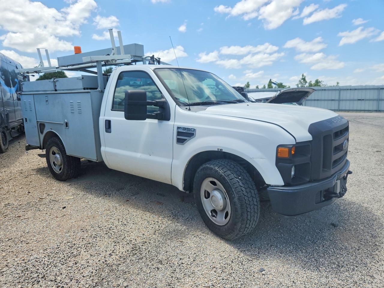 2008 Ford F-350 VIN 1FDSF30598EC32868 COPART salvage auction — Minor Dent/Scratches, TX - CERTIFICATE OF TITLE, sold $325 on 2026-07-09 (photo 4)