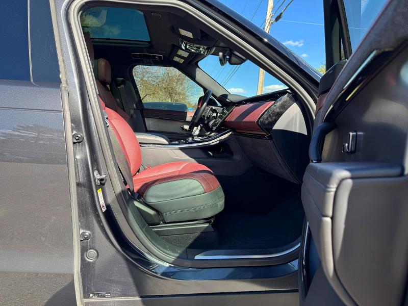 2023 Land rover Range rover sport VIN SAL1L9FU3PA109303 COPART salvage auction — MINOR DENT/SCRATCHES, Mt - Certificate Of Title (P), sold $53,500 on 2026-07-27 (photo 5)