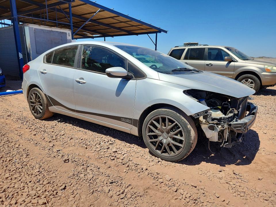 2016 Kia Forte VIN KNAFK4A68G5544187 COPART salvage auction — FRONT END, Az - Cert Of Title - Salvage, sold $2,050 on 2026-07-09 (photo 4)