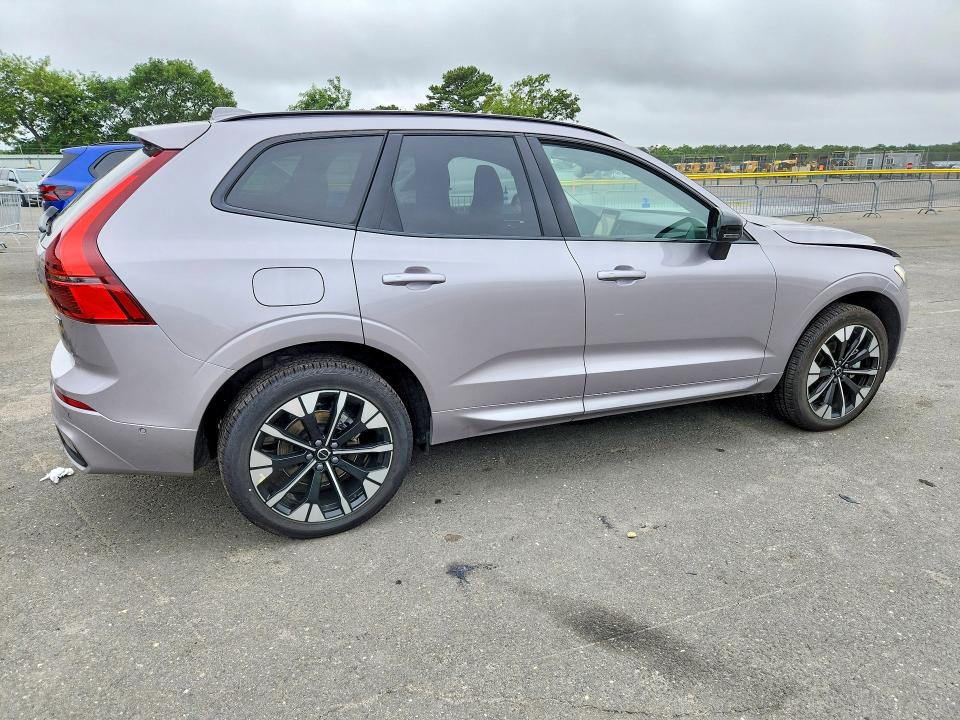 2026 Volvo Xc60 VIN YV4M12RC2T1449926 COPART salvage auction — FRONT END, Fl - Certificate Of Title, sold $20,000 on 2026-07-22 (photo 3)