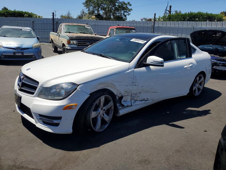 2014 Mercedes-benz C-klasse VIN WDDGJ5HB8EG274940 COPART salvage auction — SIDE, Ca - Salvage Certificate, sold $775 on 2026-07-16 (photo 1)