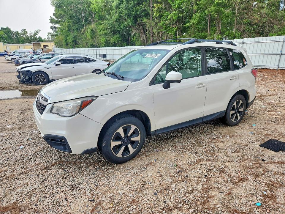 2017 Subaru Forester VIN JF2SJAEC9HH530383 COPART salvage auction — MINOR DENT/SCRATCHES, Nc - Dealer Only Clean Title, sold $1,200 on 2026-07-31 (photo 1)