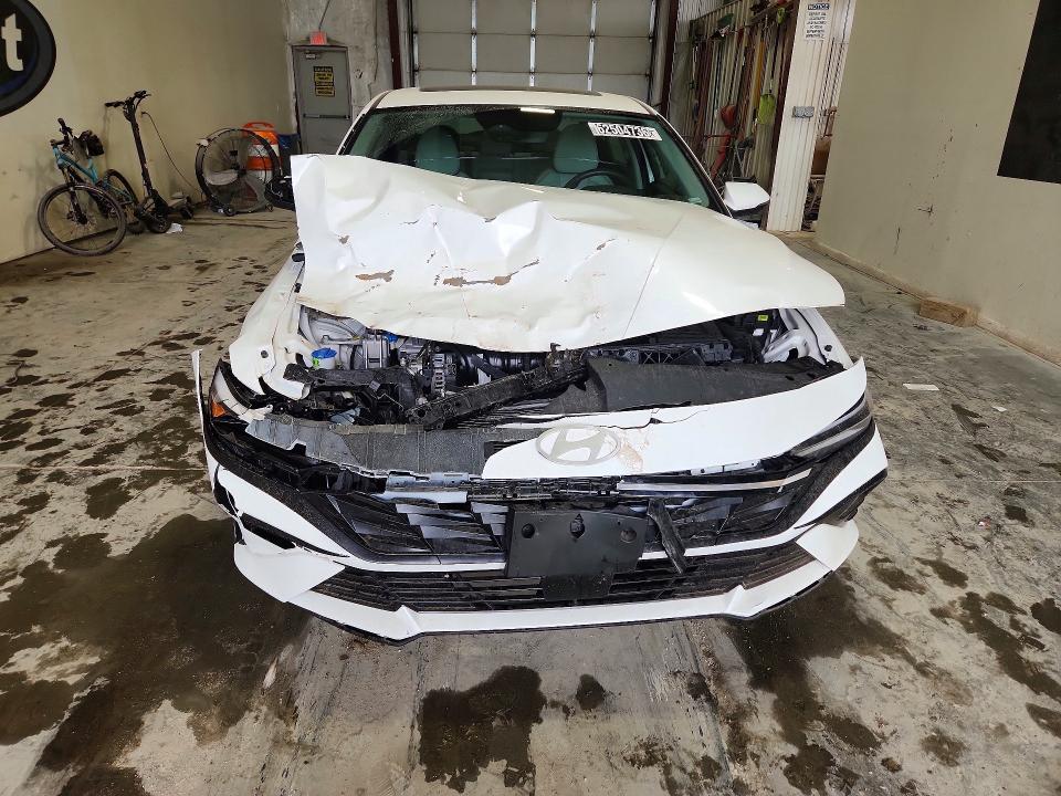 2025 Hyundai Elantra VIN KMHLP4DG1SU033085 COPART salvage auction — FRONT END, Ne - Certificate Of Title (P), sold $11,700 on 2026-07-27 (photo 5)