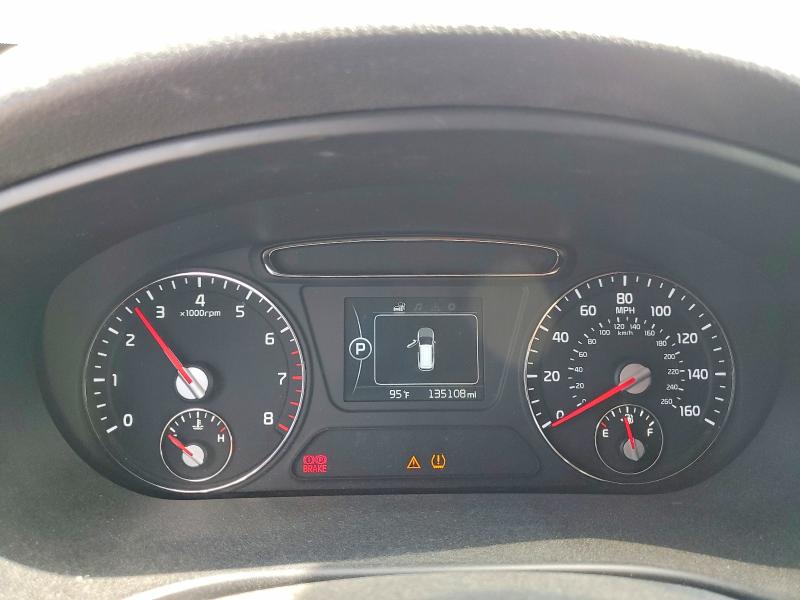 2016 Kia Sorento VIN 5XYPGDA59GG183883 COPART salvage auction — NORMAL WEAR, In - Certificate Of Title, sold $1,850 on 2026-07-10 (photo 9)
