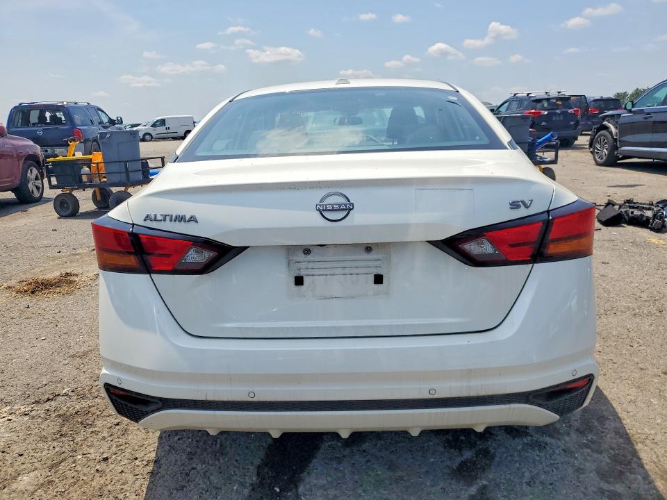 2024 Nissan Altima VIN 1N4BL4DVXRN324334 COPART salvage auction — WATER/FLOOD, Pa - Cert Of Salvage-W=Flood Veh, sold $8,700 on 2026-07-31 (photo 6)