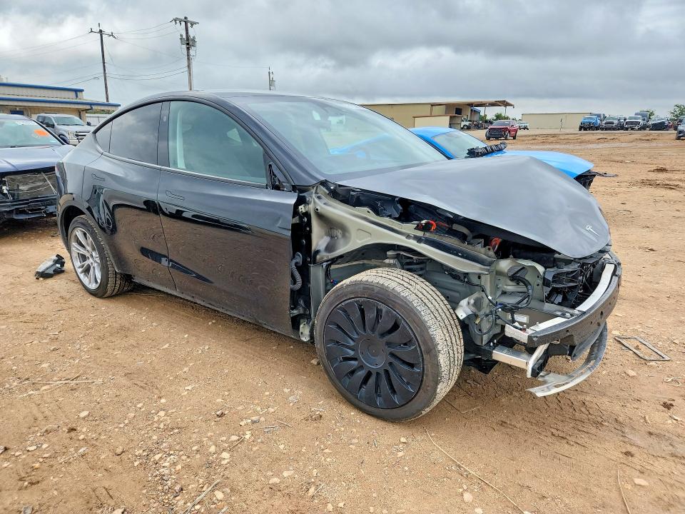 2023 Tesla Model y VIN 7SAYGDEE7PA202775 COPART salvage auction — FRONT END, Tx - Salvage Vehicle Title, sold $9,600 on 2026-07-23 (photo 4)