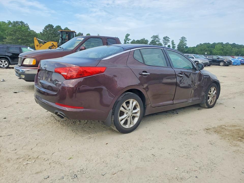 2012 Kia VIN 5XXGN4A74CG038708 COPART salvage auction — SIDE, Salvage Title, sold $750 on 2026-07-14 (photo 3)
