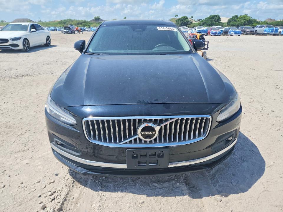 2023 Volvo S90 VIN LVY062MN2PP321760 COPART salvage auction — MINOR DENT/SCRATCHES, NJ - CERT OF TITLE-SALVAGE, sold $8,200 on 2026-07-28 (photo 5)