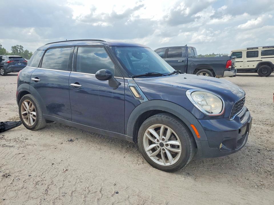 2014 Mini Cooper VIN WMWZC3C51EWP29973 COPART salvage auction — NORMAL WEAR, Tx - Certificate Of Title, sold $700 on 2026-07-14 (photo 4)
