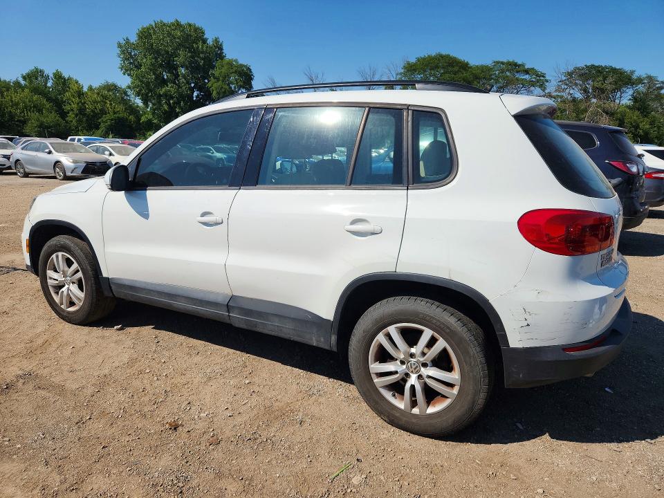 2017 Volkswagen Tiguan VIN WVGBV7AXXHW510908 COPART salvage auction — MINOR DENT/SCRATCHES, Ia - Cert Of Title-Prior Salvage, sold $1,600 on 2026-08-07 (photo 2)