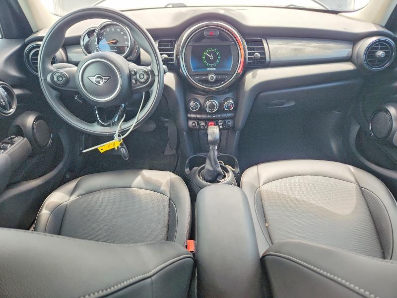 2019 Mini Cooper VIN WMWXU1C54K2J02700 COPART salvage auction — MINOR DENT/SCRATCHES, Fl - Cert Of Title Slvg Rebuildable, sold $1,550 on 2026-08-11 (photo 8)
