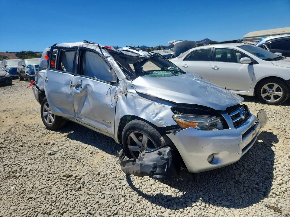 2007 Toyota Rav4 VIN JTMBK31V175020317 COPART salvage auction — ROLLOVER, Ca - Dis/Dlr/Exp Only Clean Title, sold $575 on 2026-07-30 (photo 4)