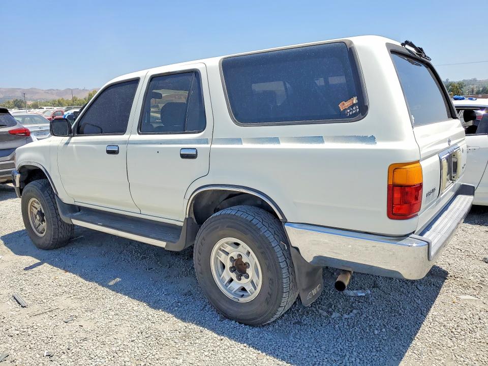1992 Toyota 4runner VIN JT3VN39W4N8034133 COPART salvage auction — Burn Engine, CA - SALVAGE CERTIFICATE, sold $350 on 2026-07-22 (photo 2)