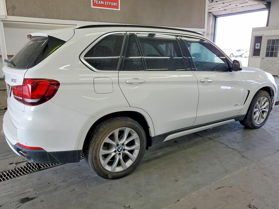 2015 BMW X5 VIN 5UXKS4C56F0N07784 COPART salvage auction — MECHANICAL, Wa - Vehicle Cert Of Ownership-Titl, sold $2,700 on 2026-07-31 (photo 3)