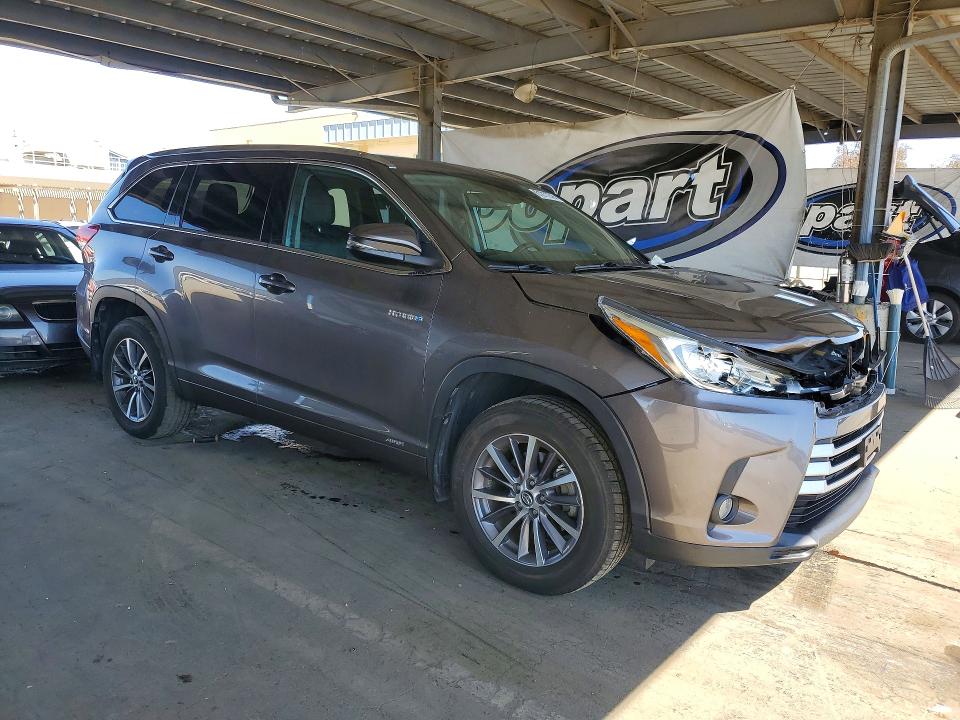2018 Toyota Highlander VIN 5TDJGRFH7JS050765 COPART salvage auction — FRONT END, Ca - Dis/Dlr/Exp Only Clean Title, sold $5,700 on 2026-07-21 (photo 4)
