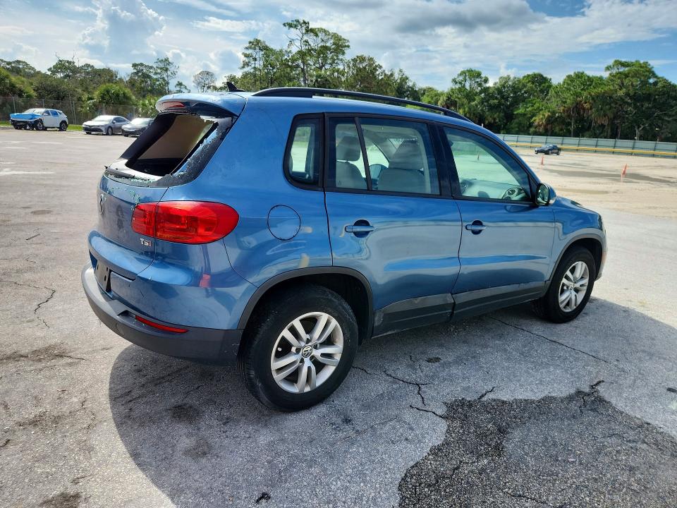2017 Volkswagen Tiguan VIN WVGAV7AX8HK037951 COPART salvage auction — MECHANICAL, Fl - Certificate Of Title, sold $825 on 2026-08-05 (photo 3)
