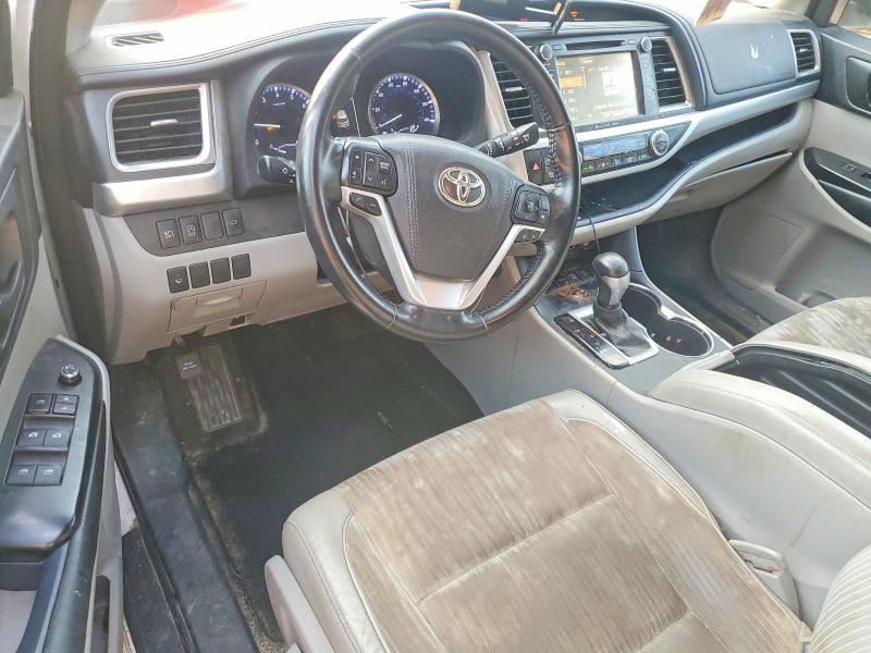 2017 Toyota Highlander VIN 5TDBZRFH4HS452610 COPART salvage auction — FRONT END, Nc - Salvage Certificate Of Title, sold $7,000 on 2026-08-21 (photo 8)