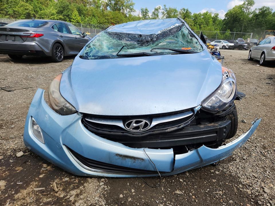2013 Hyundai Elantra VIN KMHDH4AE4DU753231 COPART salvage auction — ROLLOVER, Md - Cert Of Salvage > 75% Damage, sold $225 on 2026-07-21 (photo 5)