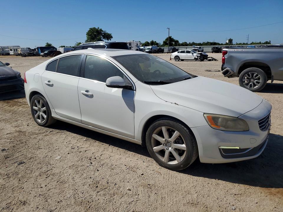 2016 Volvo S60 VIN YV126MFK9G2392265 COPART salvage auction — MECHANICAL, Tx - Certificate Of Title, sold $4,935 on 2026-07-29 (photo 4)