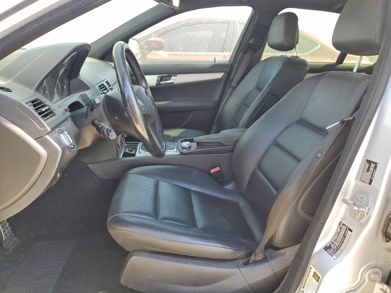 2009 Mercedes-benz C class VIN WDDGF54XX9R074526 COPART salvage auction — MINOR DENT/SCRATCHES, CA - DIS/DLR/EXP ONLY LIEN PAPERS, sold $400 on 2026-08-05 (photo 7)