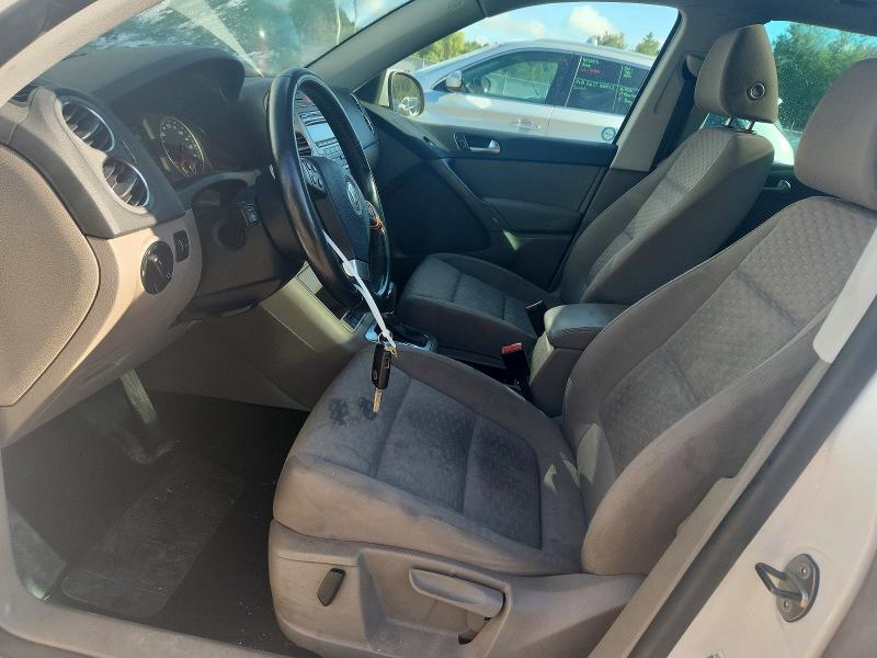 2010 Volkswagen Tiguan VIN WVGBV7AX5AW509719 COPART salvage auction — FRONT END, On - Permit No Brand - Unfit, sold $300 on 2026-07-21 (photo 7)
