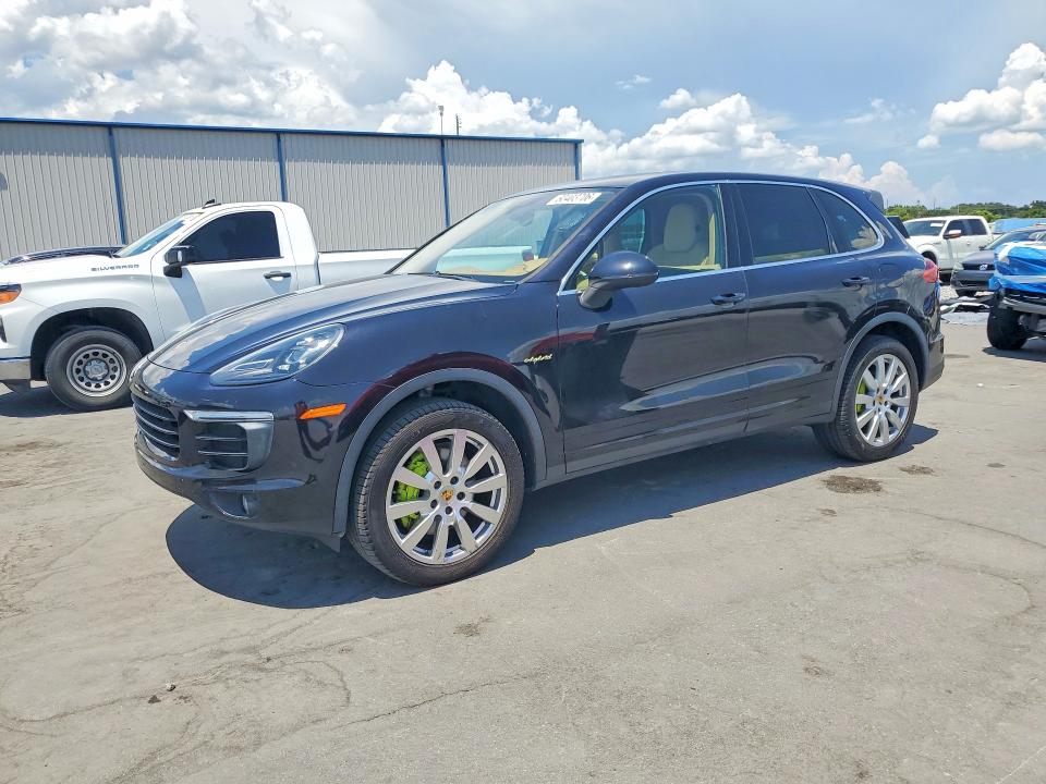2016 Porsche Cayenne VIN WP1AE2A26GLA62575 COPART salvage auction — MINOR DENT/SCRATCHES, Nj - Certificate Of Title, sold $9,200 on 2026-09-04 (photo 1)